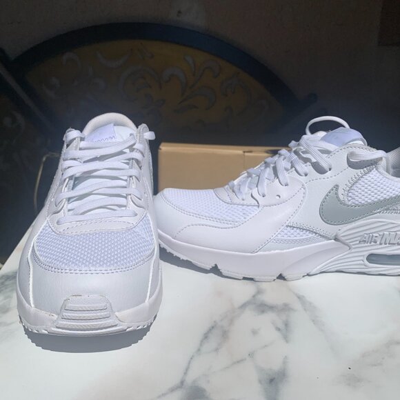 AirMax - Picture 2 of 3